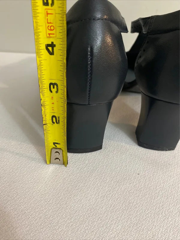 Trotters women’s dark gray T-Strap heels pump shoes size 7.5 - Image 5