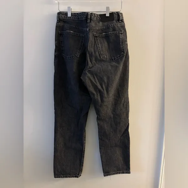 Zara The 90’s Mom Fit jeans Size 8 - Image 2