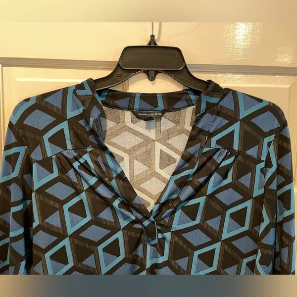 Banana Republic Abstract Print V-Neck‎ Long Sleeve Dress Black Blue Size Medium - Image 2
