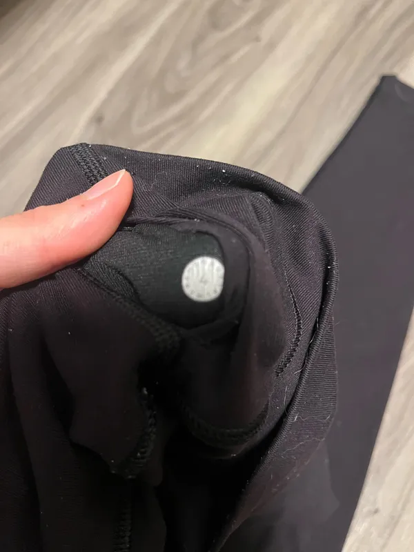 Lululemon Black Wunder Under Leggings - Image 6
