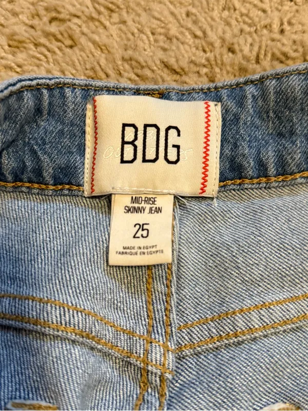 BDG Light Blue High-Rise Straight Jeans - Image 4