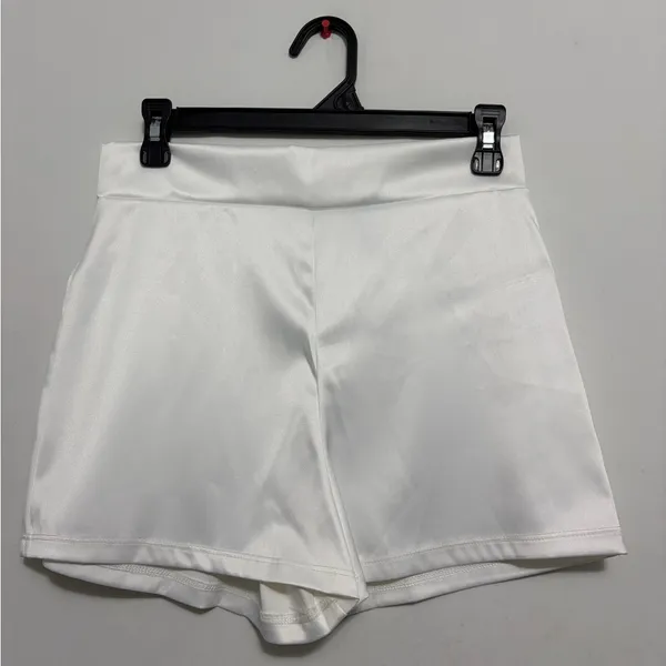 Windsor women’s Size S White High Waisted Dressy Shorts NWOT (A380)✨ - Image 6