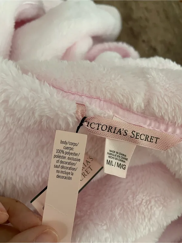 NWT Victoria's Secret Soft Plush Light Pink Robe Size Medium/Large - Image 7