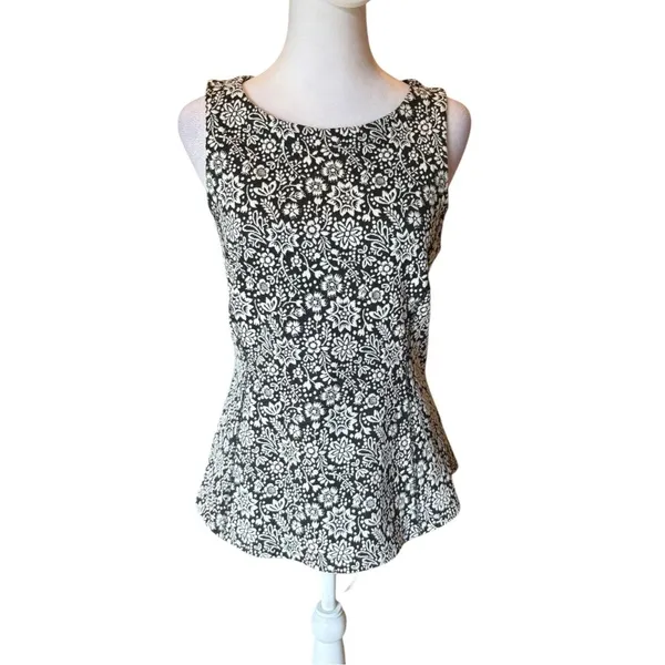 Anthropologie Corseted Jacquard Top Womens Size Medium White Black - Image 12