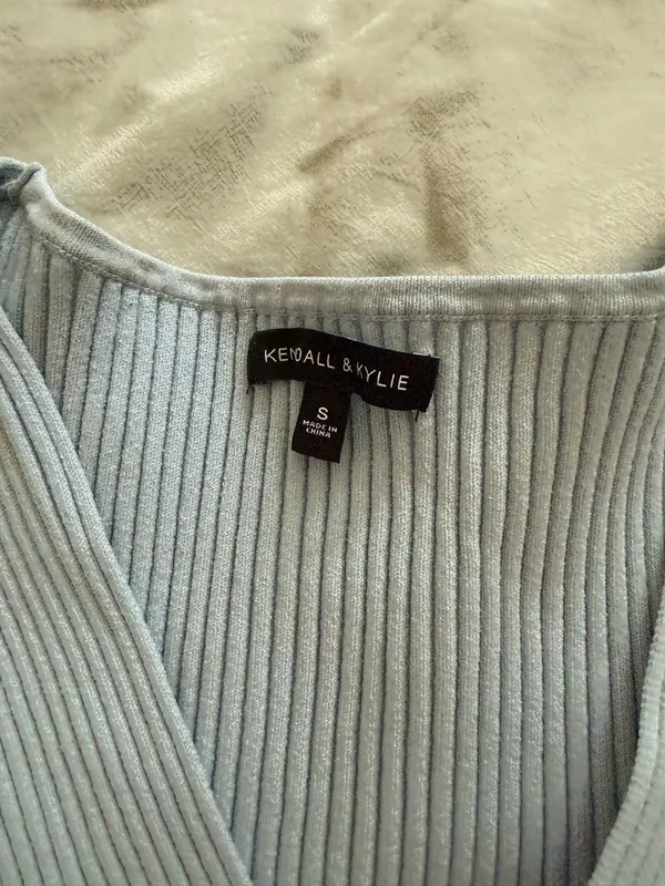 Kendall + Kylie Top Crop - Image 3