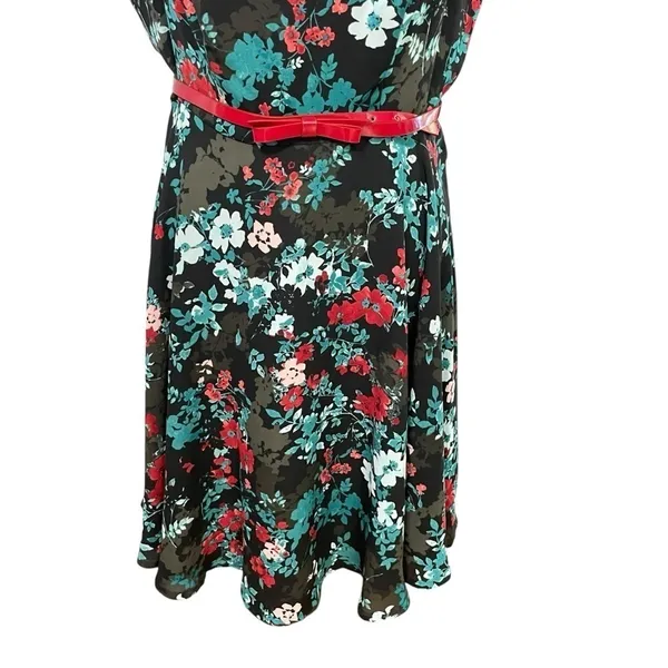 ELLE Aqua Floral Print Pleated Fit & Flare Dress Size M - Image 7