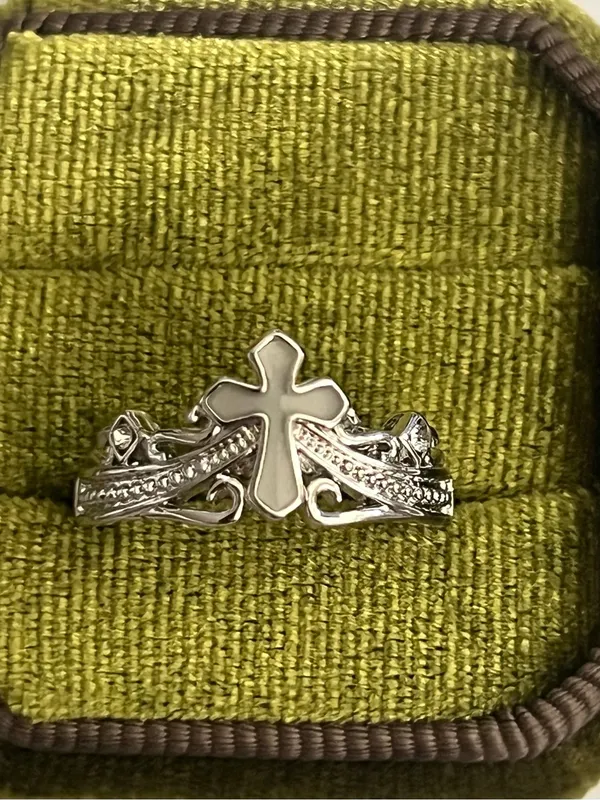 Vintage Design Silver Cross w/ Intricate Detail Stainless Steel Open Band Size 6 - Image 3