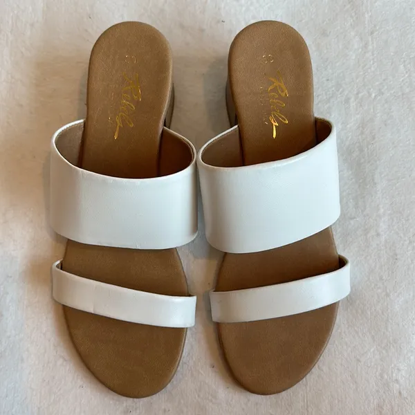 NWOT Rebels White Slip On Block Heel Sandals size 39 - Image 2