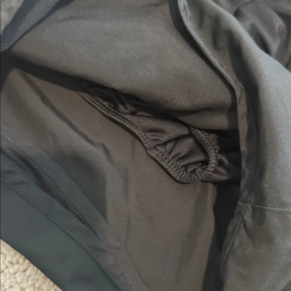 Nike drifit shorts - Image 3