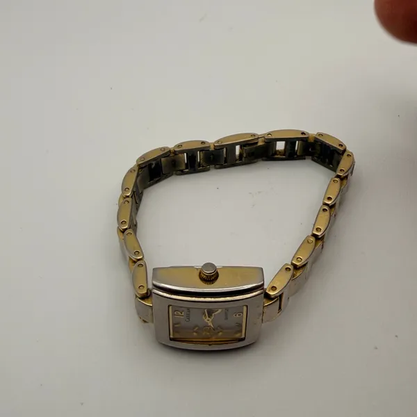 Vintage Timex Carriage Women's Two-Tone Tank Watch Working New Battery - Image 3