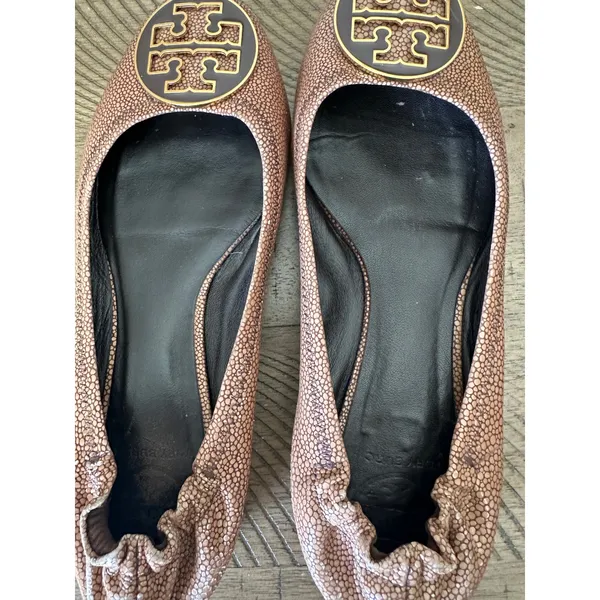 Tory Burch Reva Minnie Ballet Flats Taupe/Mushroom Pearlized Stingray Leather 9 - Image 5