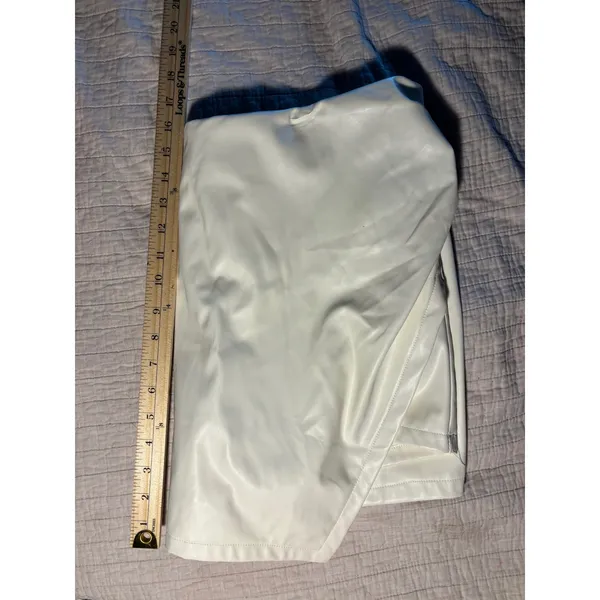 Hot Gal Cream White Faux Leather Wrap Skort Elastic Waist LC731285 Mini Skirt Shorts - Image 5