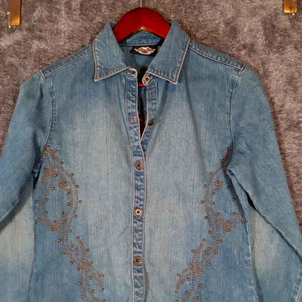 Harley-Davidson Blue Embroidered Button-Down Shirt Denium Costal Womens M - Image 2