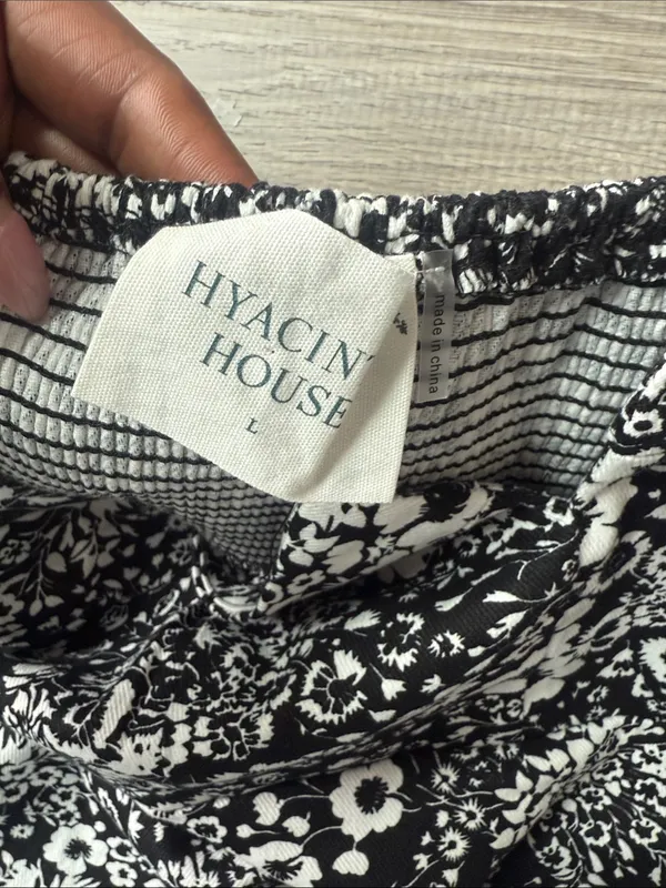 Tuckernuck Hyacinth House Black & White Denim Floral Gaia Mini Dress Large - Image 8