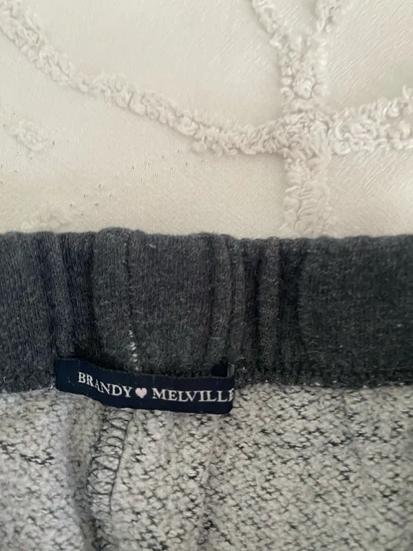 Brandy Melville Sweatpants - Image 5
