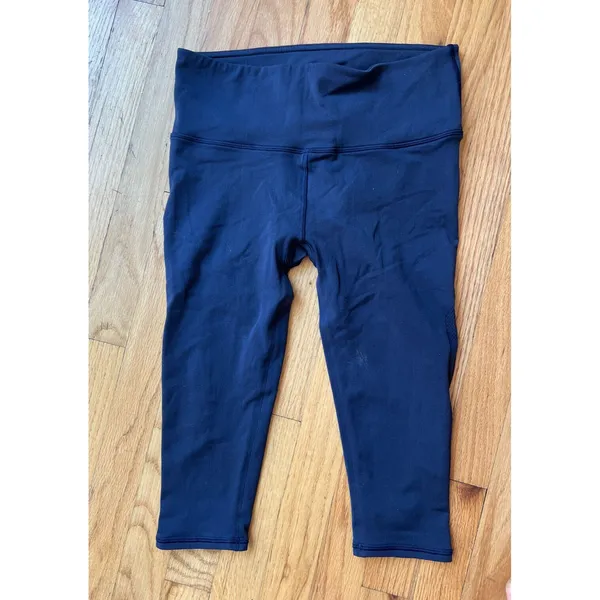 Lululemon Reveal Crop 15"‎ in Midnight Navy Blue size 8 No Flaws - Image 3