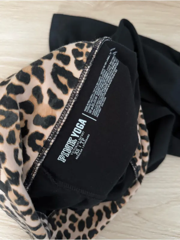 PINK VS XS Leopard Print Foldover Yoga Pants Black Bootcut Y2K 2013 Tumblr - Image 4