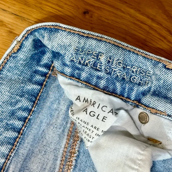 American Eagle Super High-Rise Ankle Straight Jeans, Size 4 - Image 3