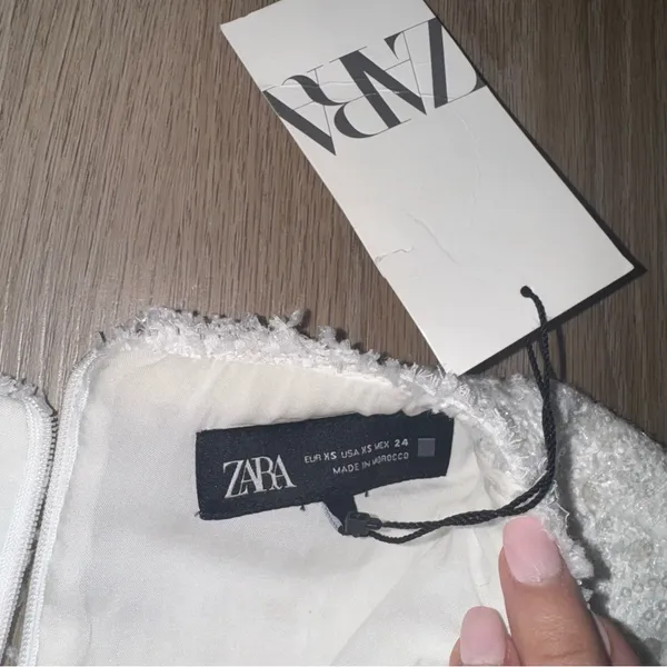 Zara White & Silver Sequin Tweed Short Sleeve Mini Dress - Size XS - Image 2