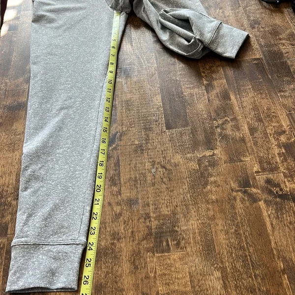 VS PINK Active Stretch Joggers Grey NWOT Size XS - Image 10