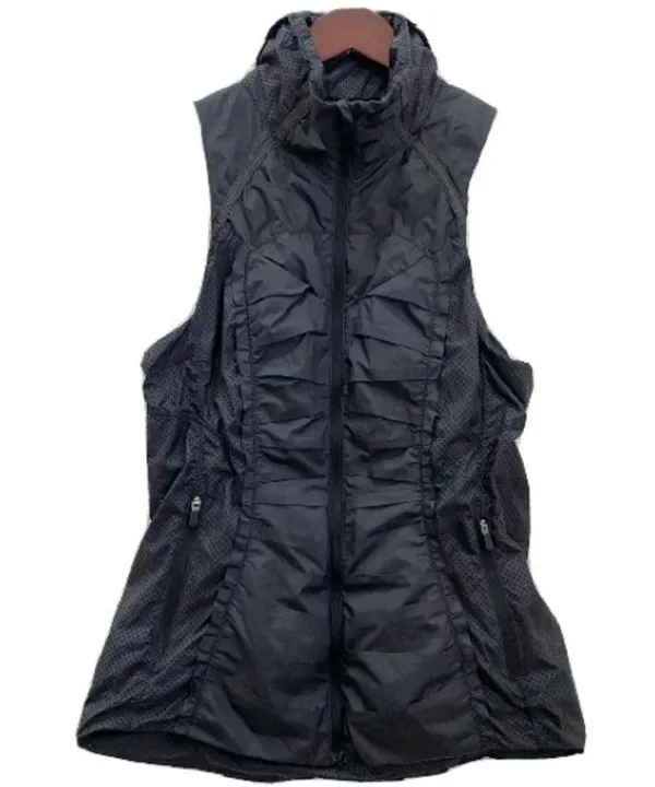 LULULEMON Black Lightweight Pleated Reflective Vest Size 4 - Image 8