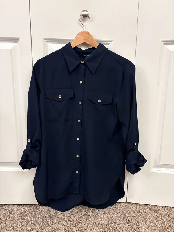 Tommy Hilfiger Women's Core Shirting Navy Button-Down Long Sleeve Blouse - Image 7
