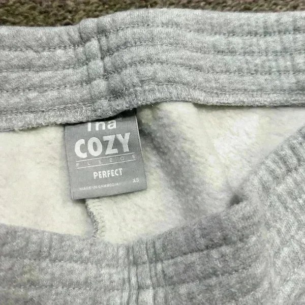 Aritzia TNA Cozy Perfect Fleece Grey Shorts size XS - Image 6