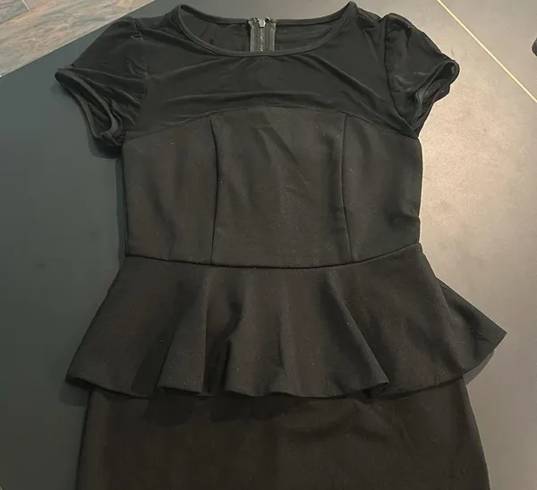 Forever 21 Black Peplum Mesh Dress - Image 4