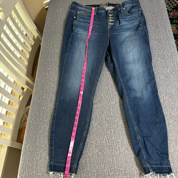 Torrid Women’s Bombshell Skinny Button Fly Jeans - Image 12