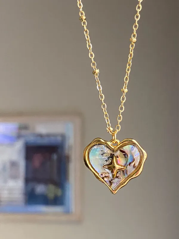 Handmade gold tone stainless steel heart sparkle shell necklace🐚⭐️🌀 - Image 3