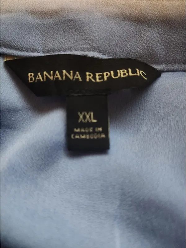 Banana Republic Women's XXL Blue V-Neck Blouse - Image 6
