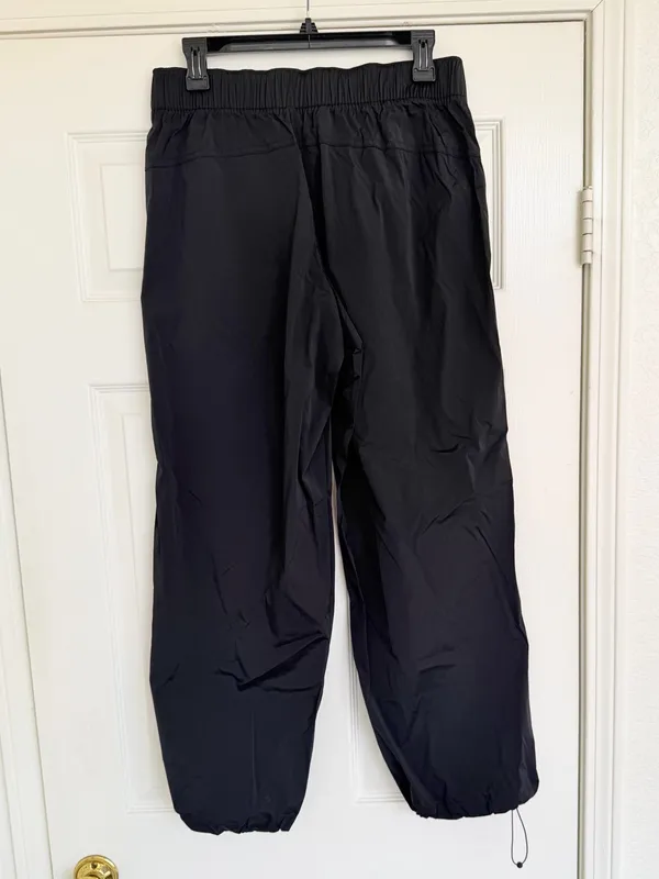Athleta Pantalon Rise Pants NWT Black Size Small S Windbreaker Water Proof - Image 4
