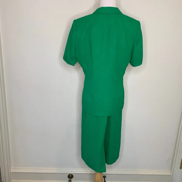 Kasper Skirt Suit Grass Green Sz Medium Short Sleeves - Image 2