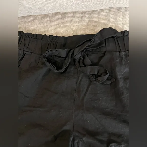 SHEIN BLACK SHORTS - Image 2