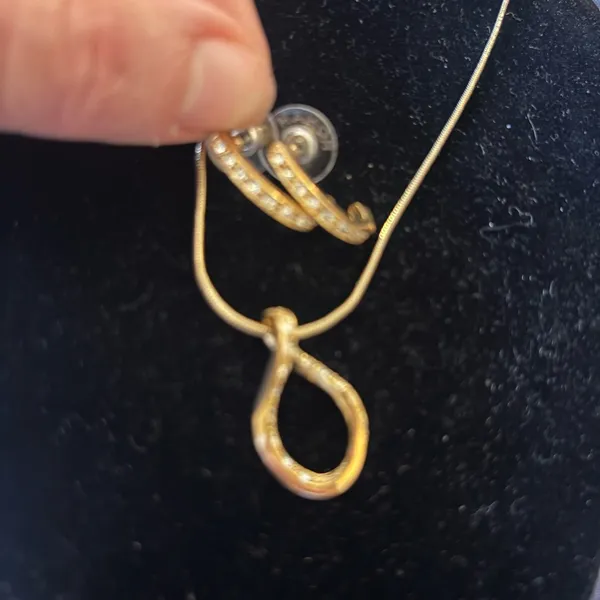 Roman Gold Teardrop Pendant Necklace and Hoop Earring Set - Gold - Image 2