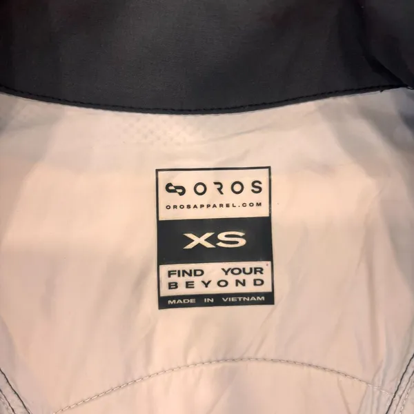 Oros Quantum Solarcore Vest Dark Gray SOLARCORE Insulation EUC Size XS Black - Image 3