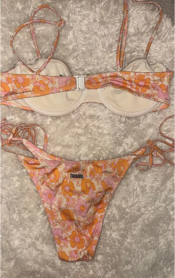 Triangl Bikini - Image 2