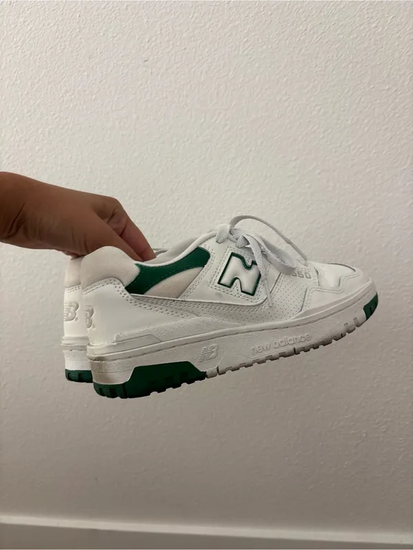 New balance 550 sneakers in white and green - Image 4