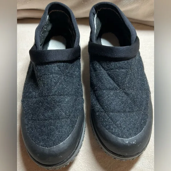 L.L Bean Size 9 Ultralight Primaloft Wool Black Gray Loafers (NO INSOLES) - Image 3
