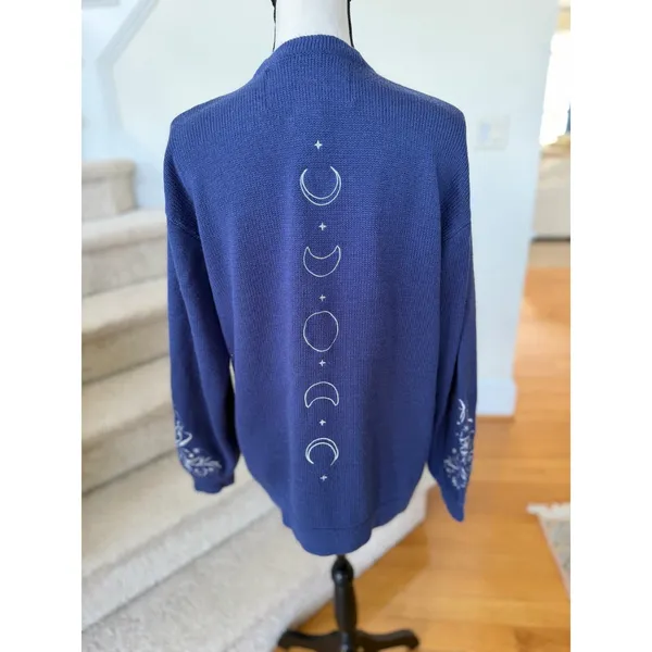 Hot Topic Court of Thorns Blue Embroidered Celestial Star Rhinestone Long Sleeve Cardigan - Image 5