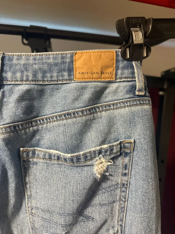 American Eagle Outfitters Mom Jeans - Image 6