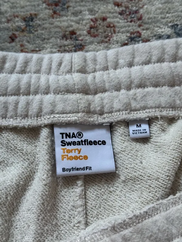Aritzia TNA Boyfriend Fleece Sweatpants - Image 3