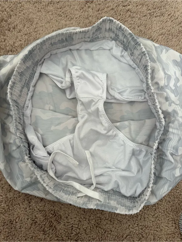 ASICS Athletic Lined Women’s Gray & White Camo Shorts Size L - Image 8