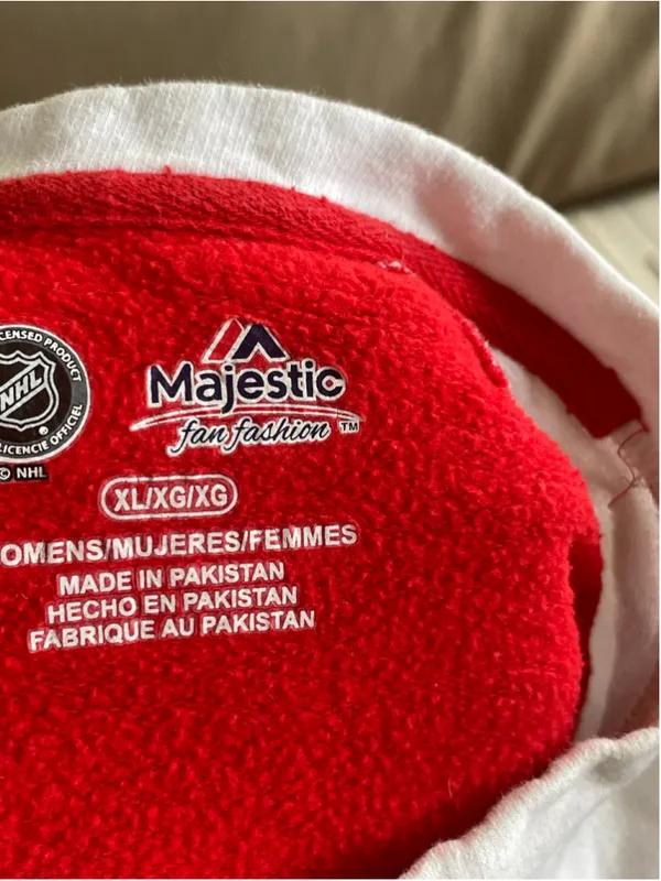Women's Majestic Chicago Blackhawks Red & White Jersey XL - Image 3