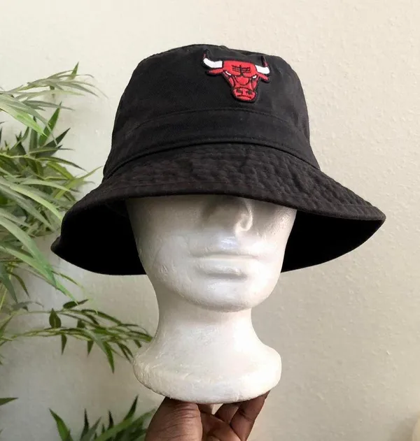 Chicago Bulls Mitchell & Ness Bucket Hat Black Red Logo NBA Cap S/M - Image 2