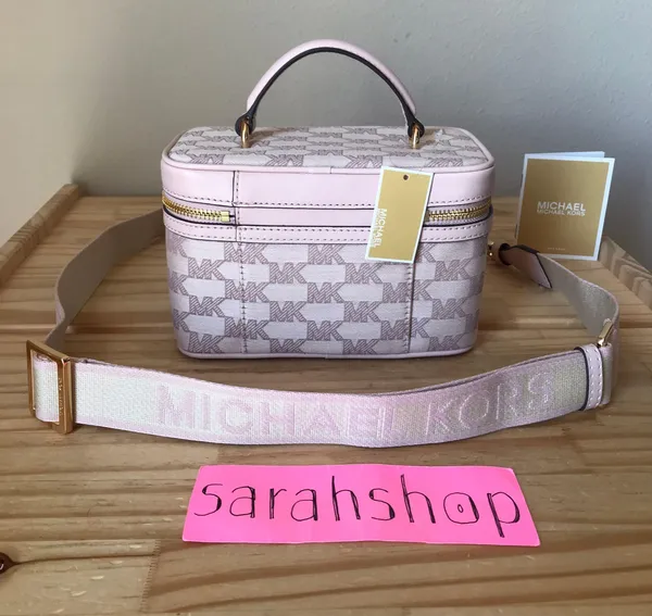 Purse And Card Holder - Image 14