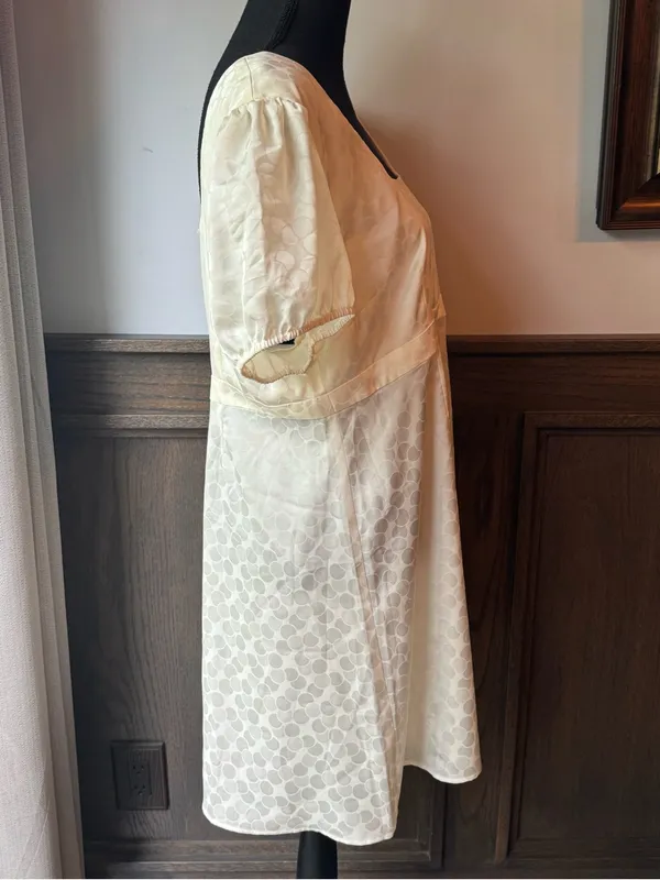 Modcloth Ivory Square-Neck Short Sleeve dress with Dot Jacquard xl euc - Image 5