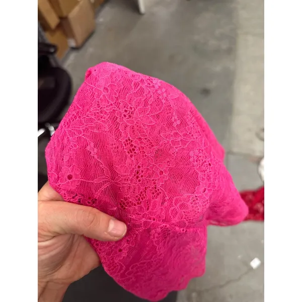 Victoria’s Secret pink lace top - Image 5