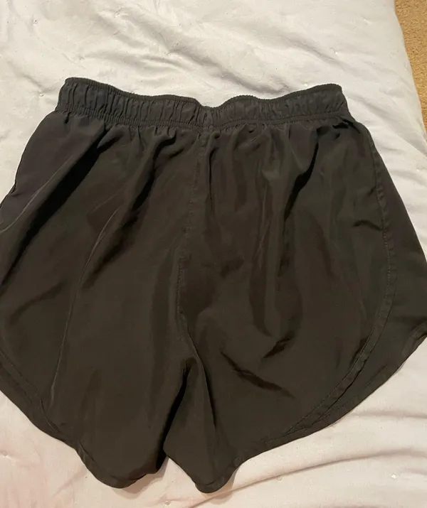 Nike Black  Shorts - Image 2