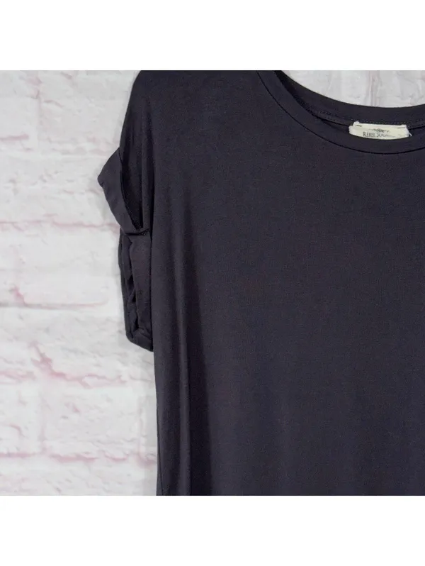 Rebel Society Black Rolled Sleeve High Low Top Women’s Casual Tee Medium - Image 3